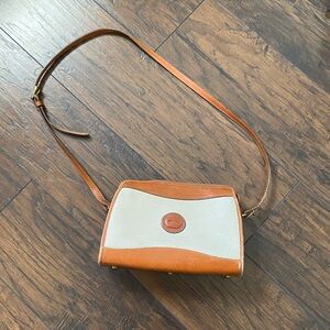 Vintage Cream Pebble Leather Dooney & Bourke Shoulder Bag